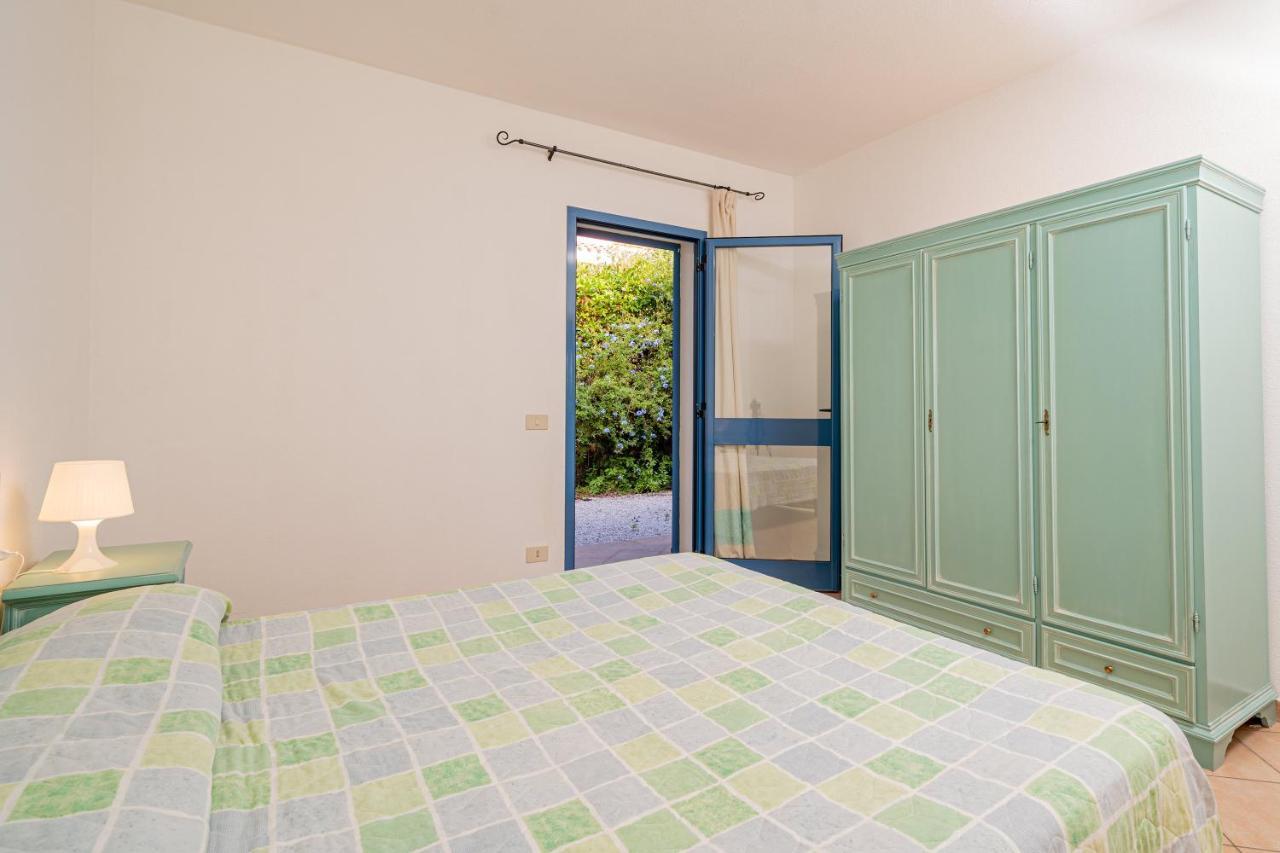 מונטה פטרוסו Apartments In Residence With Swimming Pool In Cala Girgolu מראה חיצוני תמונה