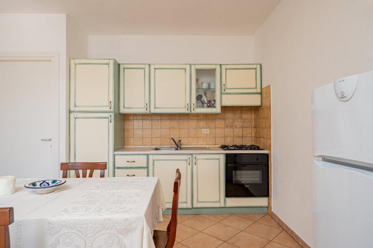 מונטה פטרוסו Apartments In Residence With Swimming Pool In Cala Girgolu מראה חיצוני תמונה
