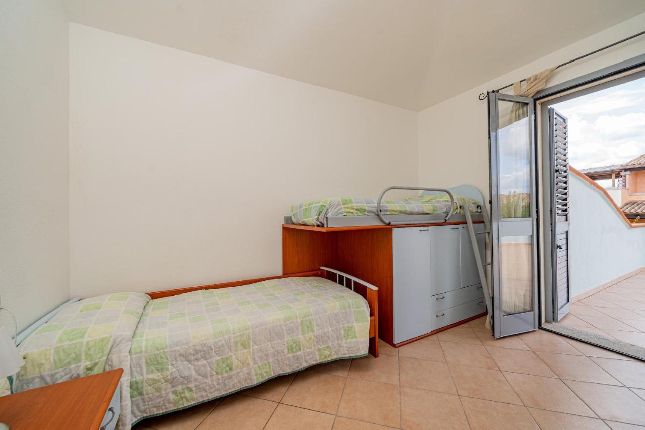 מונטה פטרוסו Apartments In Residence With Swimming Pool In Cala Girgolu מראה חיצוני תמונה
